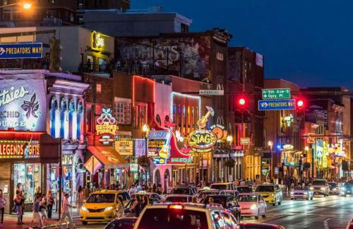 Luxury Penthouse with 2 Floors Pool Patio Gym Walk to Broadway - Foto 45