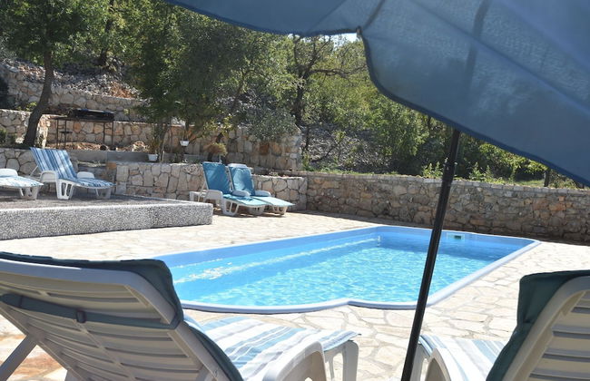 Welcoming Holiday Home in Ugljane With Swimming Pool - Foto 22