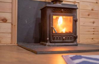 Pine Tree House with Hot tub & Sauna - Foto 5