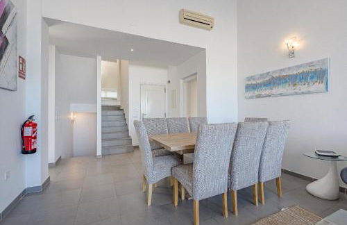 Villa Elisabetta, Luxury Villa with Heated Pool Ocean View in Adeje, Tenerife - Foto 18