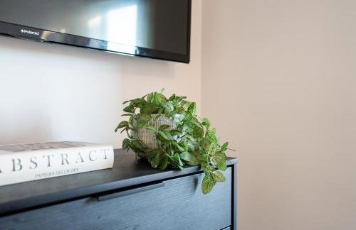 Central Wembley Stadium Luxe Stay with Pool Table - Foto 59