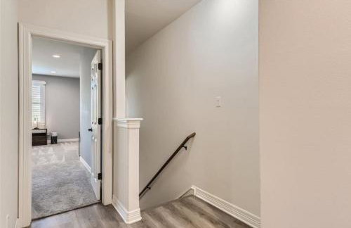 Captivating 4BR Haven with Park View near DT - Foto 19
