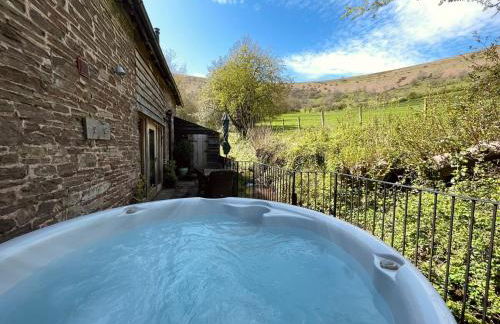 Hot Tub, Stream-Side Garden, Mountain Views, 17thC - Photo 31