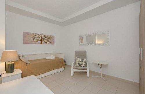 Villa Elisabetta, Luxury Villa with Heated Pool Ocean View in Adeje, Tenerife - Foto 32