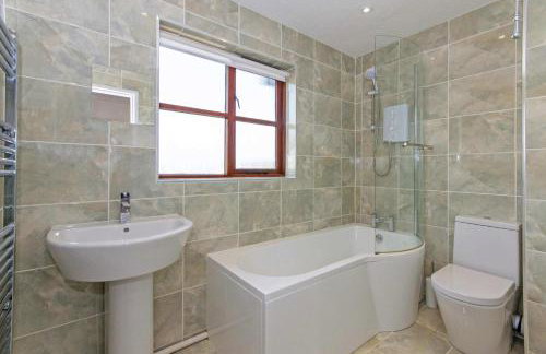 Rockpool Sleeps 8 Seaside Retreat Walk to Beach - Foto 14