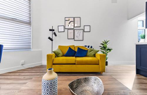 Comfy and Contemporary One Bedroom Flat - Photo 3