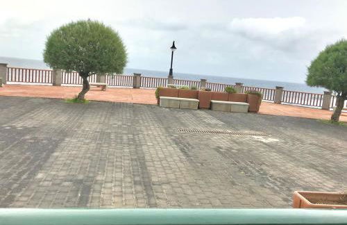 Primera línea en piscinas naturales. - Foto 16