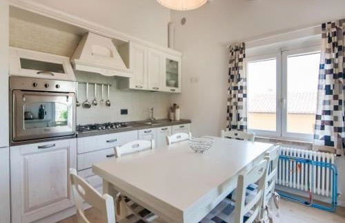 Villa in Ostra Vetere With Pool and Jacuzzis - Foto 11