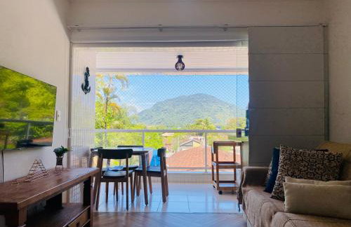 Apto com ar-cond e piscina a 100m mar praia da Enseada - Foto 34