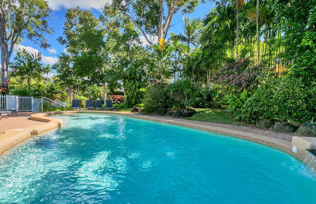 Beachfront Apartments on Trinity Beach - Photo 31