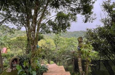 Sítio com piscina, churrasqueira, lareira, fogão à lenha, mesa de sinuca e vista para as montanhas - Foto 42