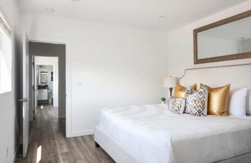 Spacious 4BR Townhouse with Free Parking Near DTLA - Foto 13
