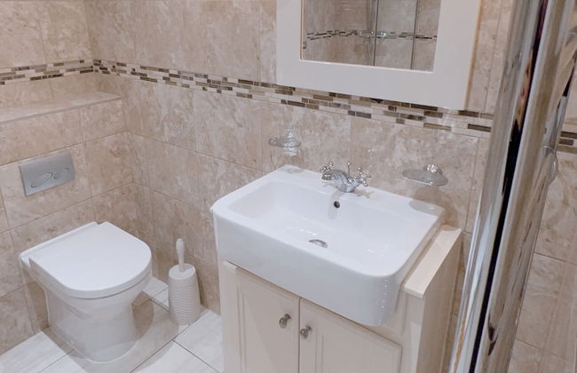 Beautiful 3 Bedroom Apartment in Bournemouth - Foto 16