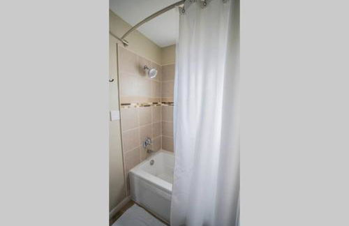 NEW 4BR in AC Quiet Island Central Location - Foto 26