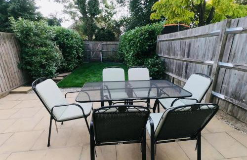 2 Ensuite beds house, sleep 4 With free parking, Self Check-in, and Close link to London, Zone 6 - Photo 19