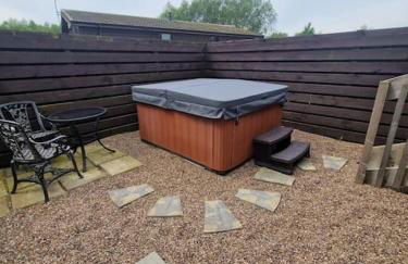 Wild Oats Lodge 19 - Yellowtop Country Park - Hot Tub - Yorkshire - Foto 2
