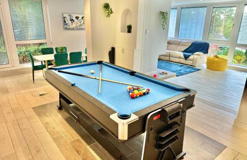 5 Bed House - Pool - Hot Tub - Sauna - Pool Table - Near New Forest and Beach - Sleeps 12 - Photo 35