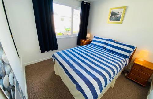 Freshwater Bay Holiday Cottages - Photo 38