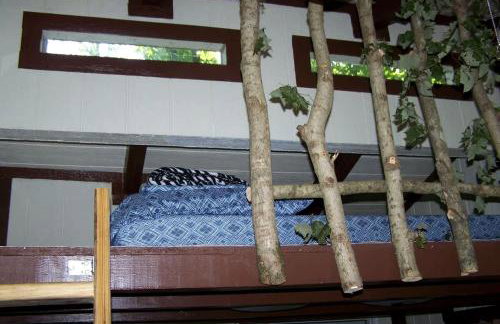 Cozy Tiny House in Tennessee Forest with Loft Beds & Country Breakfast - Foto 20