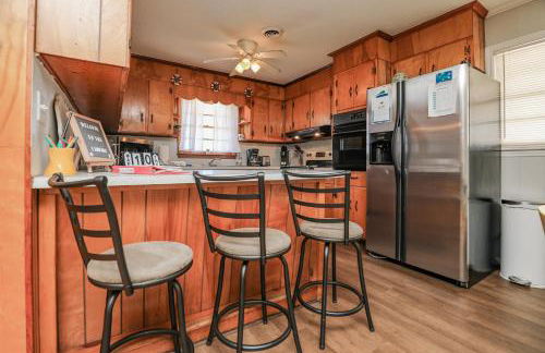 Spacious Home with Waterfront View-Welcome Pets - Foto 24