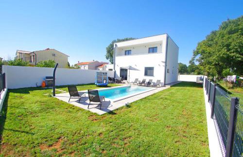 Villa with private pool in village Šišan - Foto 11