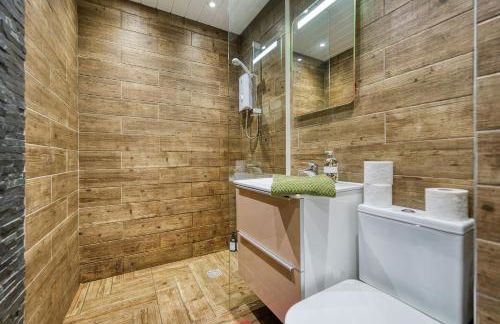 Spacious 4 Bedroom Apt Near West End Glasgow - Foto 11