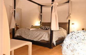 CA CENTOSA ARTISTIC HOUSE villa storica ristrutturata con patio e giardino - Photo 35