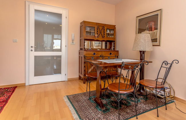 Art Deco Apartment - Foto 7