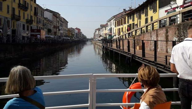 Paseo en barco por los canales de Navigli - Foto 2