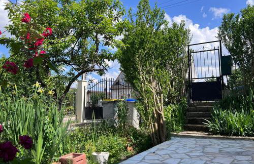 Petite maison proche l'aéroport Charles de Gaules, parc Astérix et Stade de France - Foto 1