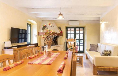 Gorgeous Home In Sisan With Wifi - Foto 6