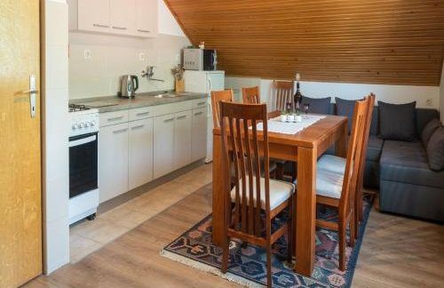 Green Area Apartments Krem ar - Attic Apartment With Balcony - Foto 6