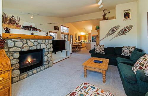 SnowCreek #936 Shared Pool & Hot Tub - Photo 6