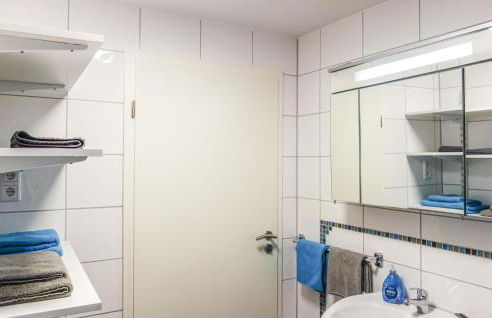 2 Bedroom Amazing Apartment In Loxstedt - Foto 17