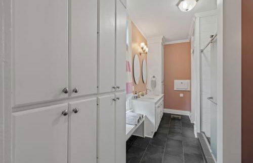 Spacious, Soulful Southern Stay - Foto 6