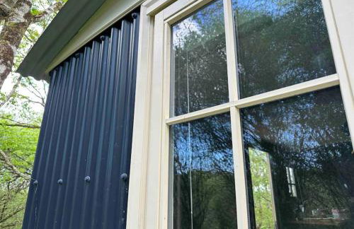 Shepherd's Hut - Sleeps 2 - Pet Friendly - Parking - Foto 29