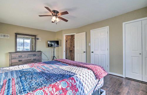 Peaceful Atascosa Home with Balcony and Deck! - Foto 17