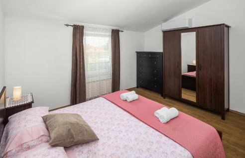 Four-Bedroom Apartment In Nova Vas - Foto 42