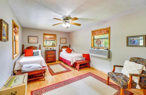 Flippin Home with Fire Pit Walk to White River! - Foto 17