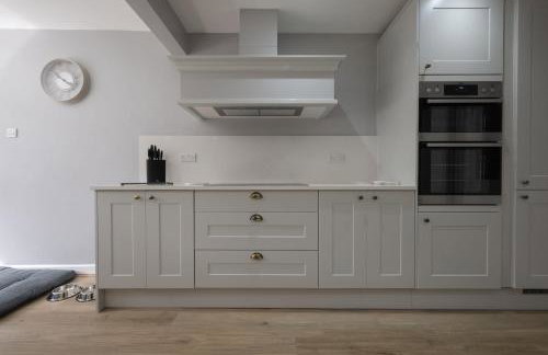 Oak Lodge - Photo 12