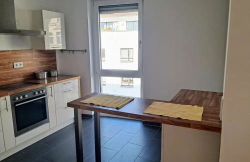 Walk to Koelnmesse - Photo 1