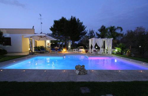 Villa Luisa villa con piscina e Vasca Idromassaggio vicino Otranto - Foto 1