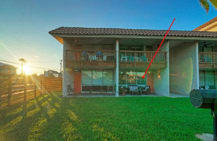 Beach Boardwalk Access Pool + Remodeled Interior Tropical Haven by Avantstay - Photo 58