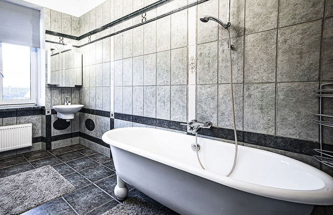 WINWINSTAY Residence in Heart of Old Town - Photo 17