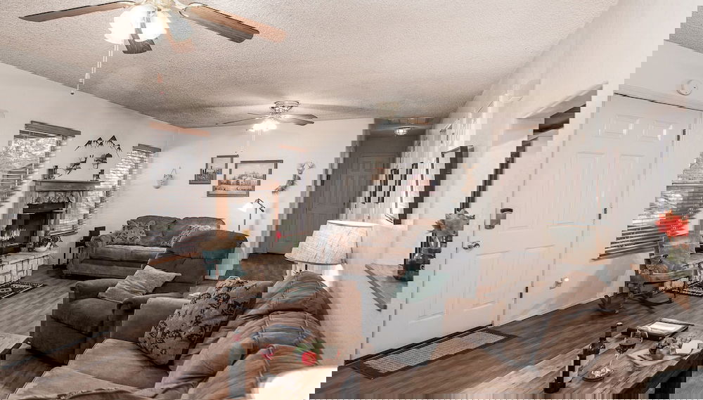 A Whispering River - Foto 1, Imagen principal