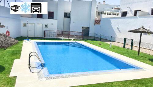 Ático Premium Conil con 2 terrazas, parking, piscina, Aire Ac y WIFI -SOLO FAMILIAS Y PAREJAS- - Foto 2, Garden