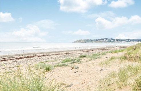 Gorgeous Home In Fierville-Les-Mines - Foto 36