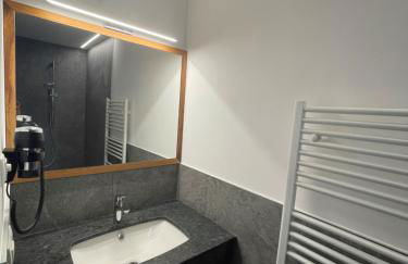 MESNERHOF CHALET - Ruhe, Rückzug & Südtiroler Charme mit kostenlosem Parken in der Tiefgarage - Photo 38