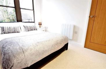 Cliftonville Heights - 2 bed Home away from Home - Photo 8