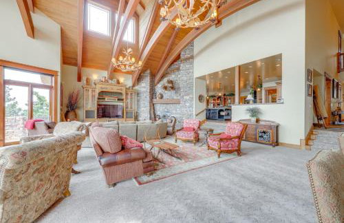 Hot Tub and Views Luxe Mountain Escape in Yucaipa - Photo 4